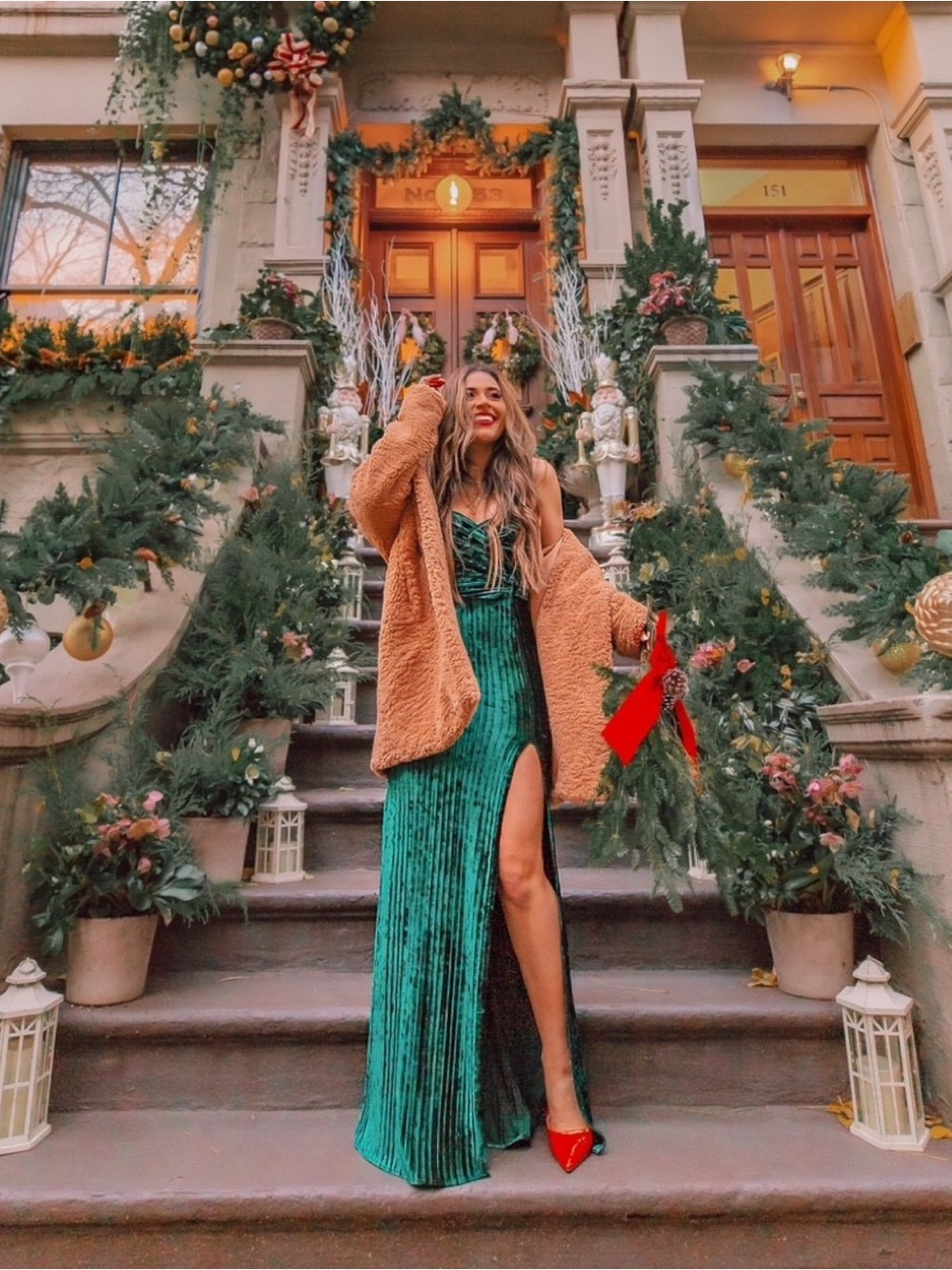 NBD REVOLVE Spanish Moss Strapless Gown in Jewel Green Emerald Formal Velvet M - Picture 4 of 6